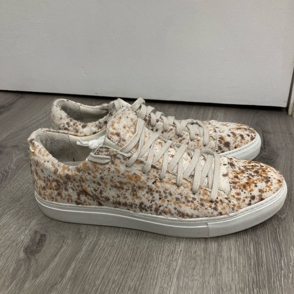 John varvatos Collection REED LOW TOP SNEAKER.
Size 9.5 or 42.5 EU - Picture 7 of 11